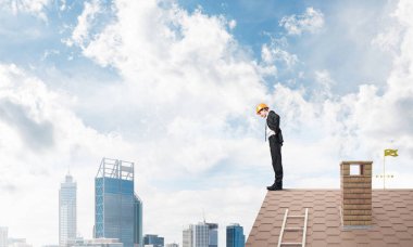 işadamı kenarında duran 