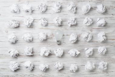 Üstün senin parlak fikrin