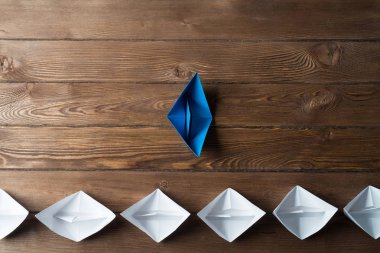 Origami deniz araçları kümesi  