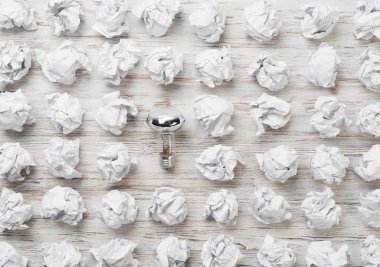 Üstün senin parlak fikrin