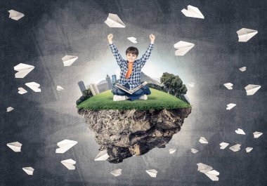 Sevimli çocuk okul çağındaki 