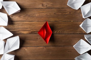 Origami deniz araçları kümesi  