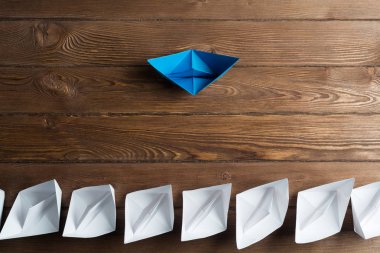 Origami deniz araçları kümesi  