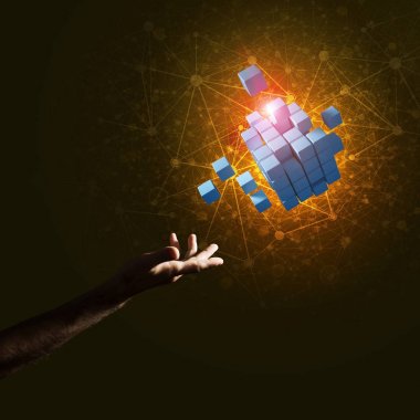 küp şekil tutan el