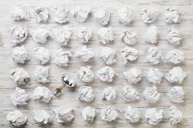 Üstün senin parlak fikrin