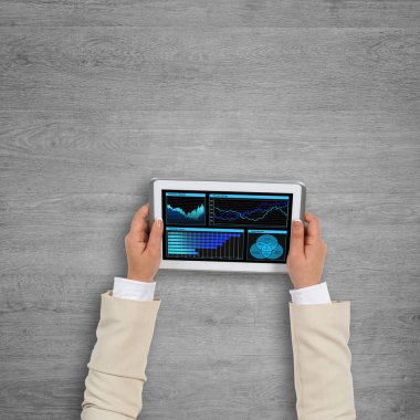  Tablet PC'yi kullanma işkadını eller