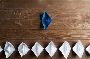 Origami deniz araçları kümesi 