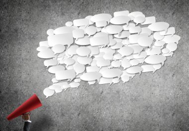 duyuru kağıt trompet yapma adam