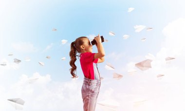 Küçük tatlı kız. 