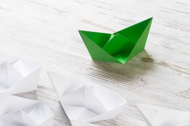 Origami deniz araçları kümesi 