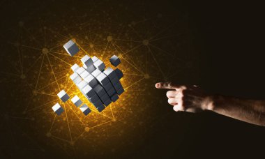 küp şekil tutan el