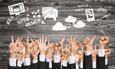 farklı hareketleri gösterilen iş adamları