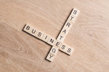 Bulmaca tahta küpleri ile