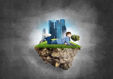 Sevimli çocuk okul çağındaki 