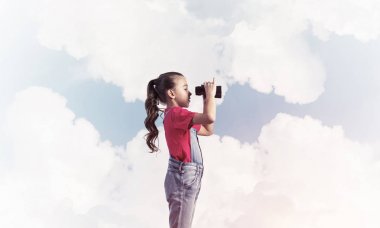 Küçük tatlı kız. 