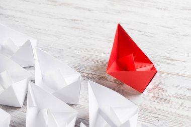 Origami deniz araçları kümesi 