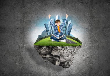 Sevimli çocuk okul çağındaki 