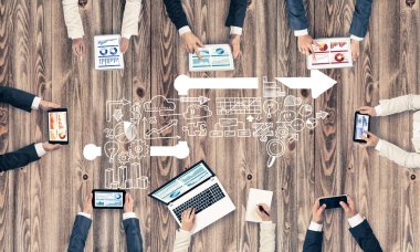 Bir grup insan cihazlar ile 