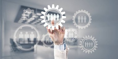  Gears'ı ekranda dokunmadan el