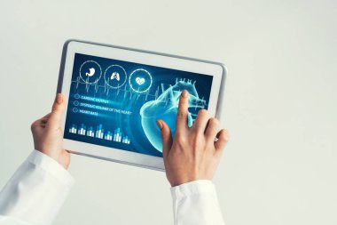 Kadın doktor elinde kapatın