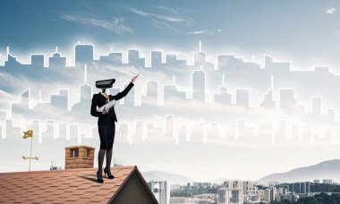 Kamera zoom ile meçhul iş kadını 