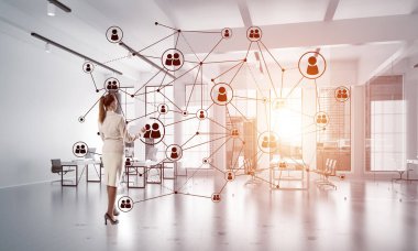 Modern ofis şık iş kadını