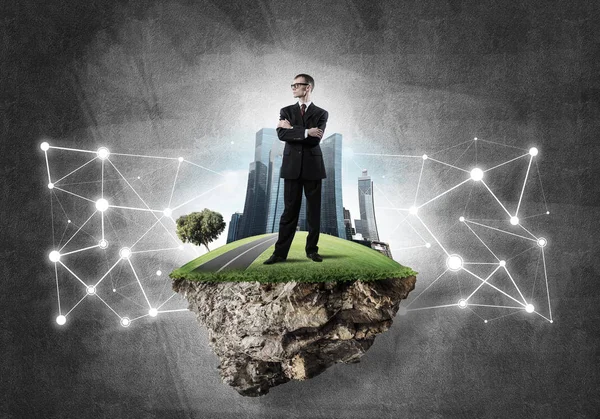 Yeşil Adası üzerinde zarif işadamı 