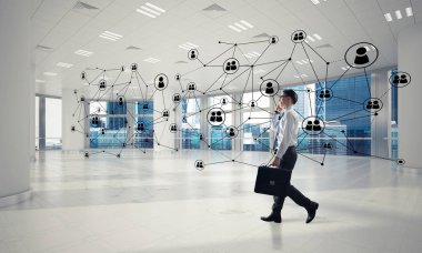 Ofiste zarif işadamı 