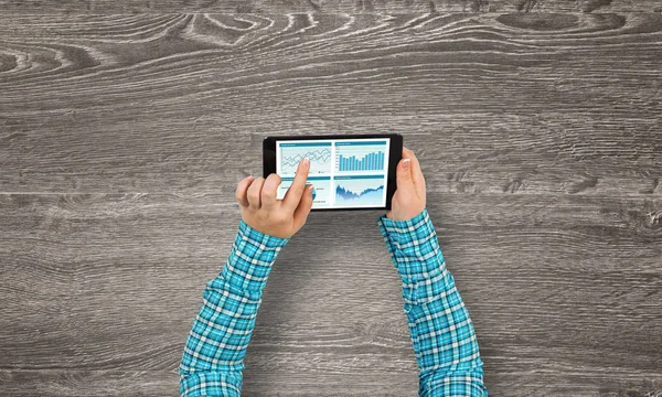 Mali uygulamayı kullanarak