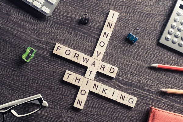 Oyun yapma unsurları ile masada kavramsal medya anahtar kelimeler 