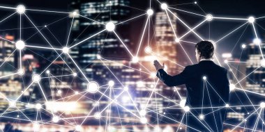 işadamı gece cityscape karşı 