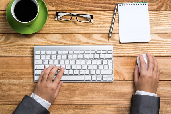 businesswoman hands using keyboard