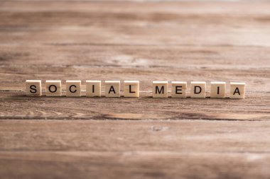 ahşap unsurları toplanan kelime 