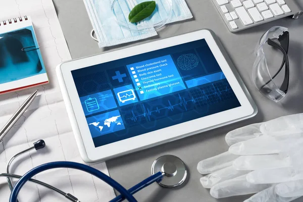 Tablet bilgisayar ve doktor araçları