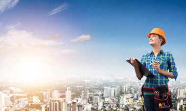 Klasör kadınla mühendisi