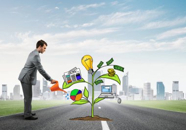 yatırım sunan iş adamı