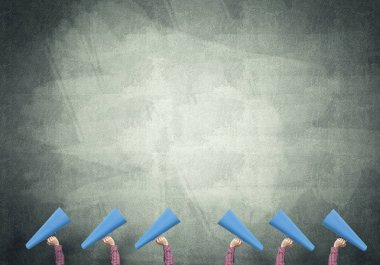 Duyuru yapmak kadın kapatmak