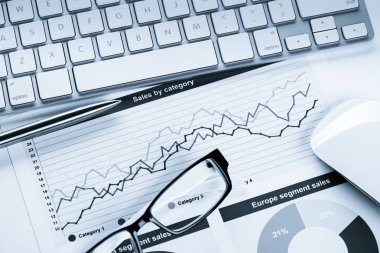 İş çalışma alanı klavye ile