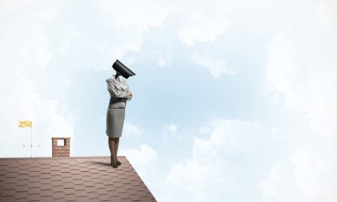 Kamera zoom ile meçhul iş kadını