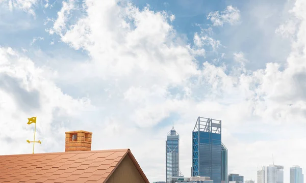 Brick house roof — Stock Photo, Image