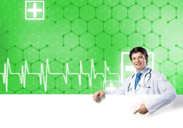 Medico con banner bianco in mano — Foto Stock