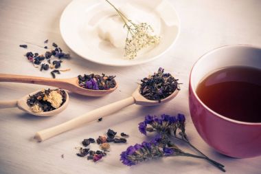 Herb ile bitkisel çay