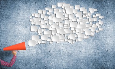 Duyuru yapmak kadın kapatmak