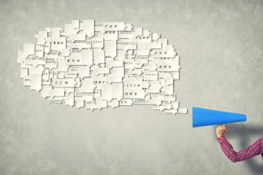 Duyuru yapmak kadın kapatmak