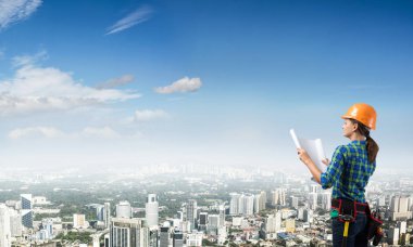 Blueprint kadınla mühendisi 