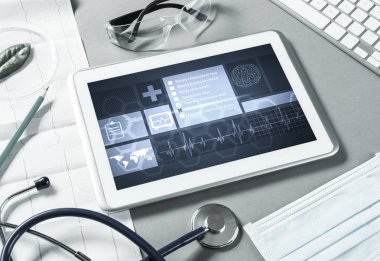Tablet bilgisayar ve doktor araçları