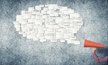 Duyuru yapmak kadın kapatmak