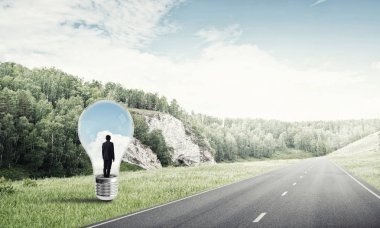 Ampulün içindeki iş adamı 