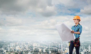 Blueprint kadınla mühendisi 