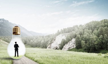 Ampulün içindeki iş adamı 